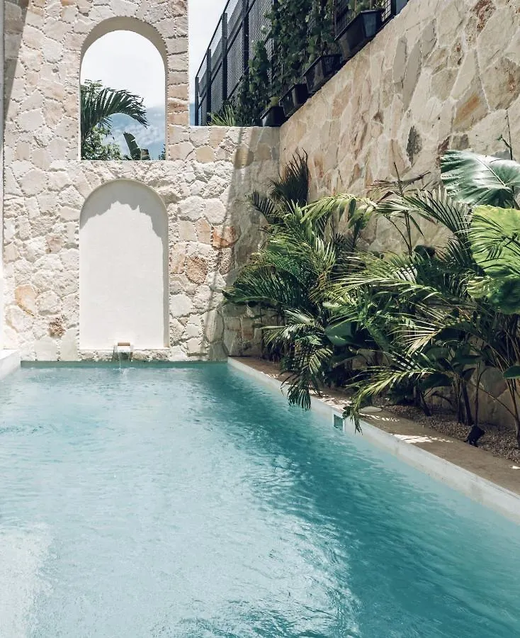 The Revery Bali تْشانغو